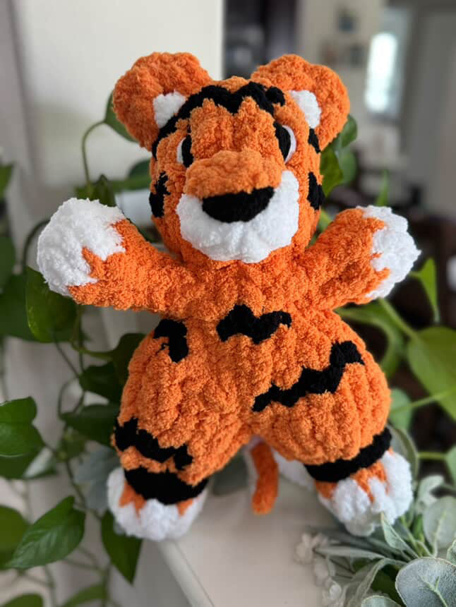 Briar the Tiger Snuggler Pattern