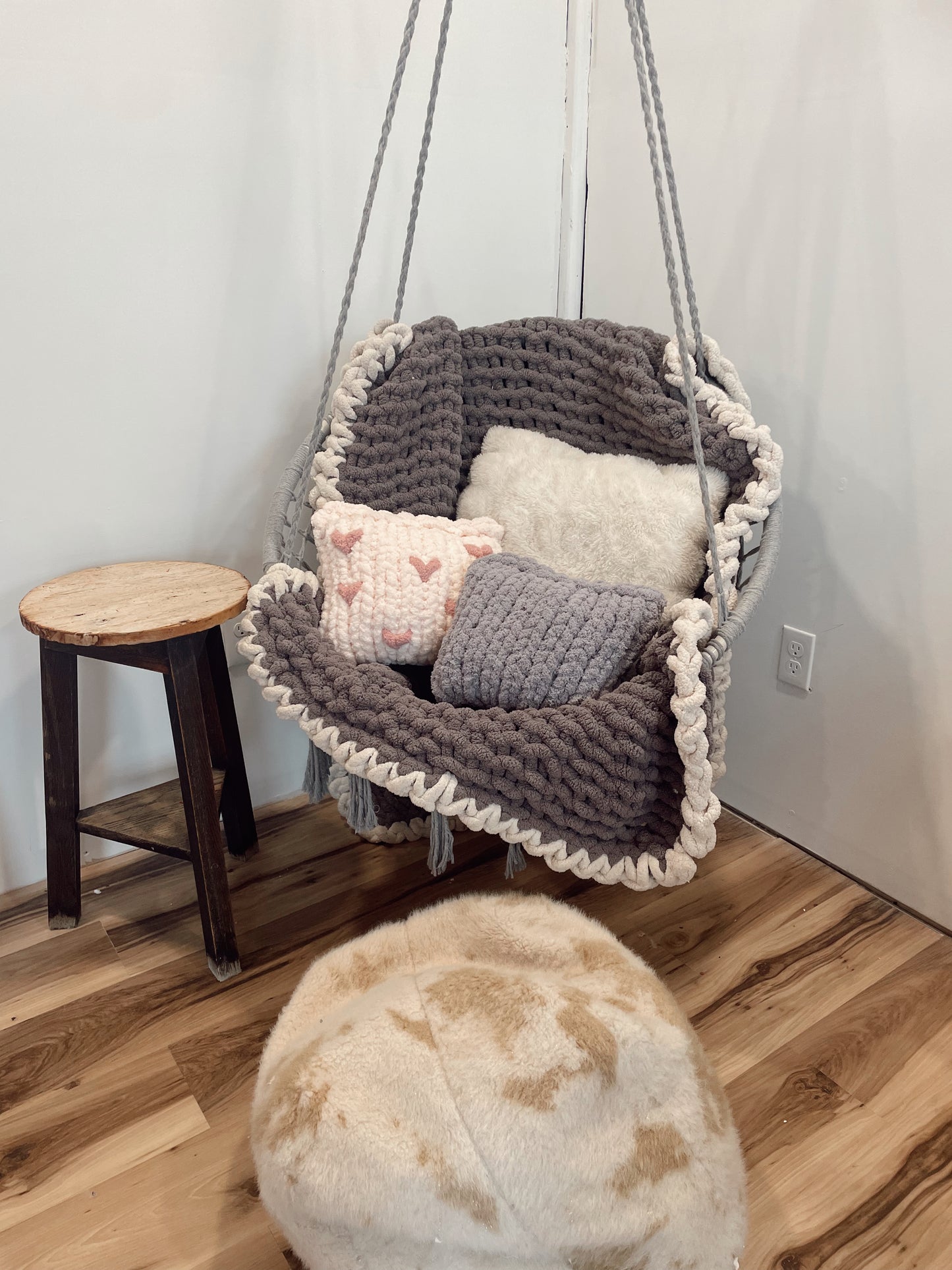 Square Pillow PATTERN