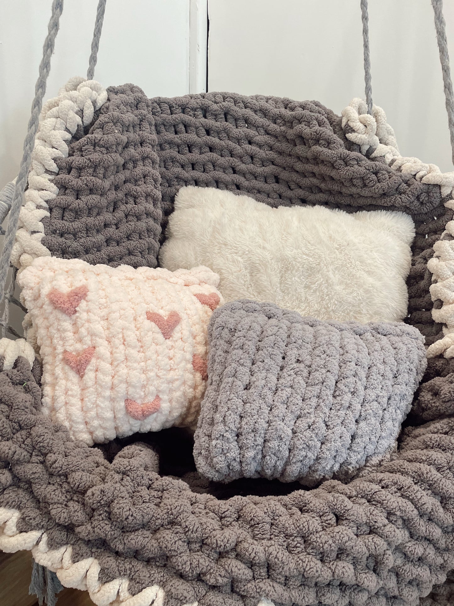 Square Pillow PATTERN