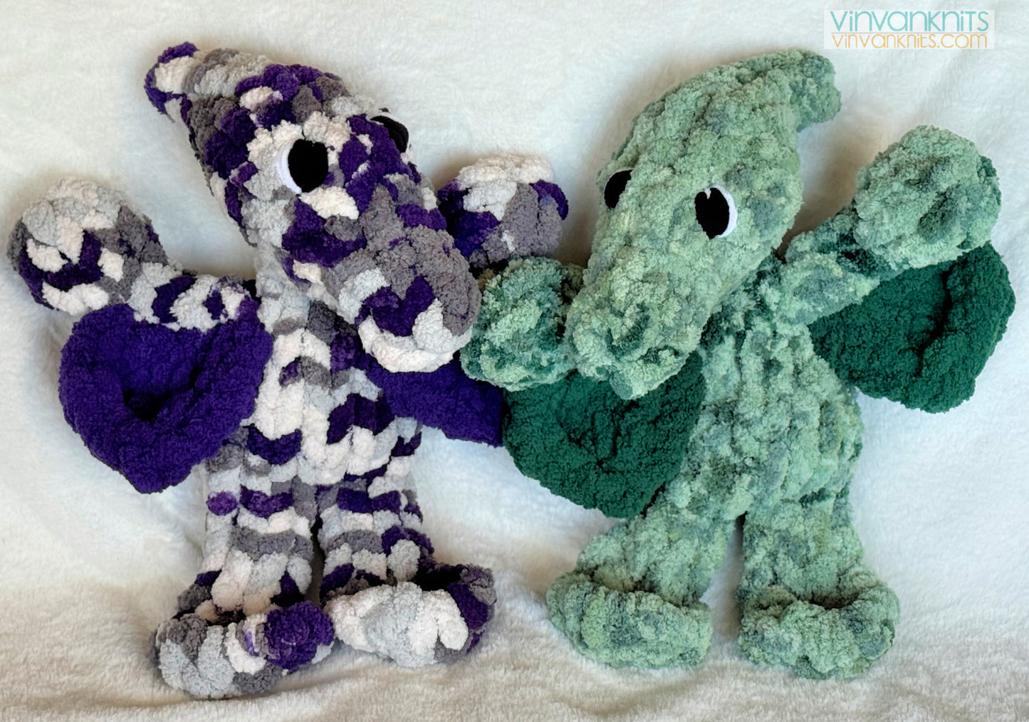 Petrie the Pterodactyl Finger Knitting Pattern