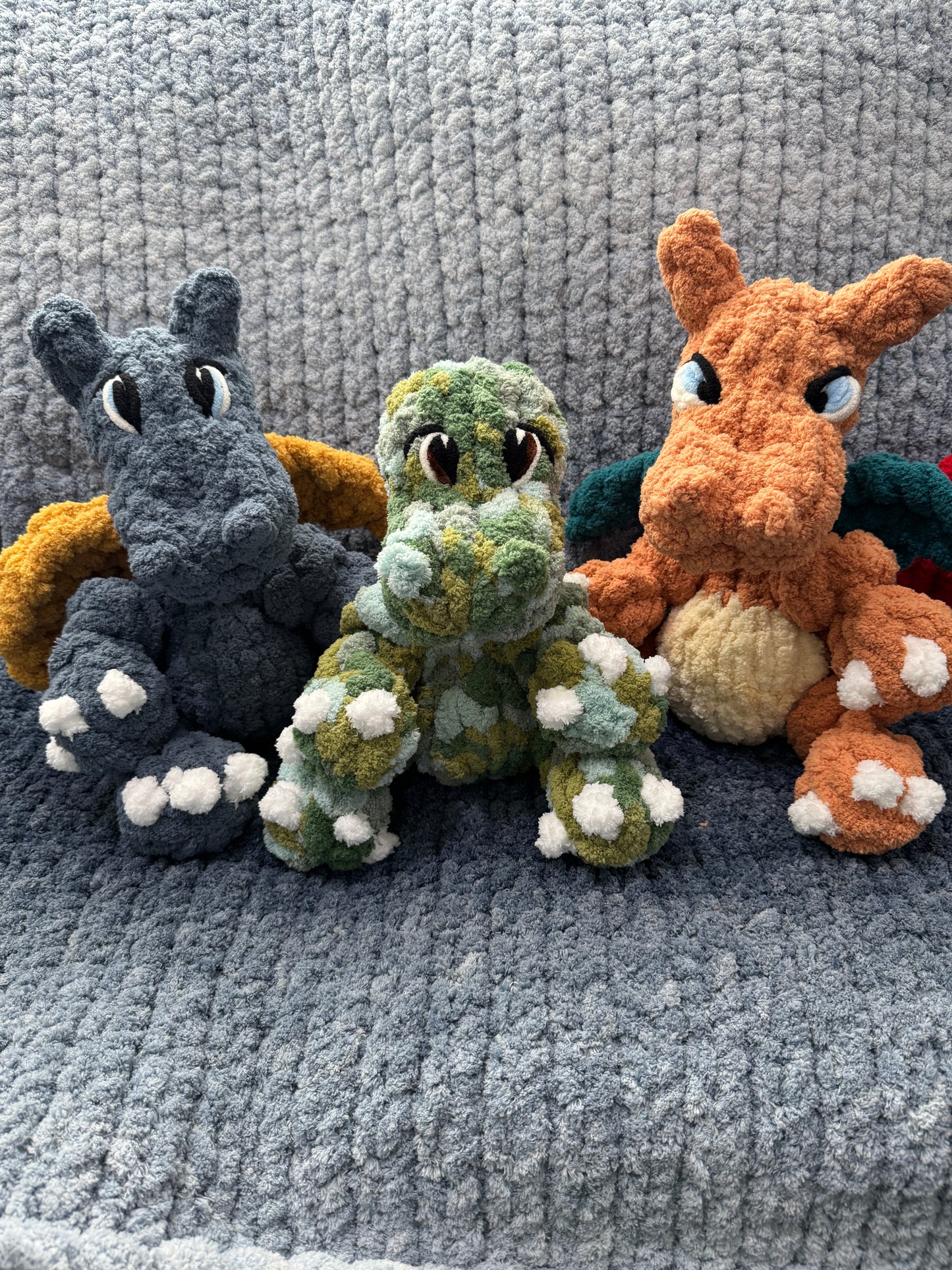 PDF + Video Finger Knitting Pattern – Baby Long Neck Dino & Dragon- Intermediate level pattern