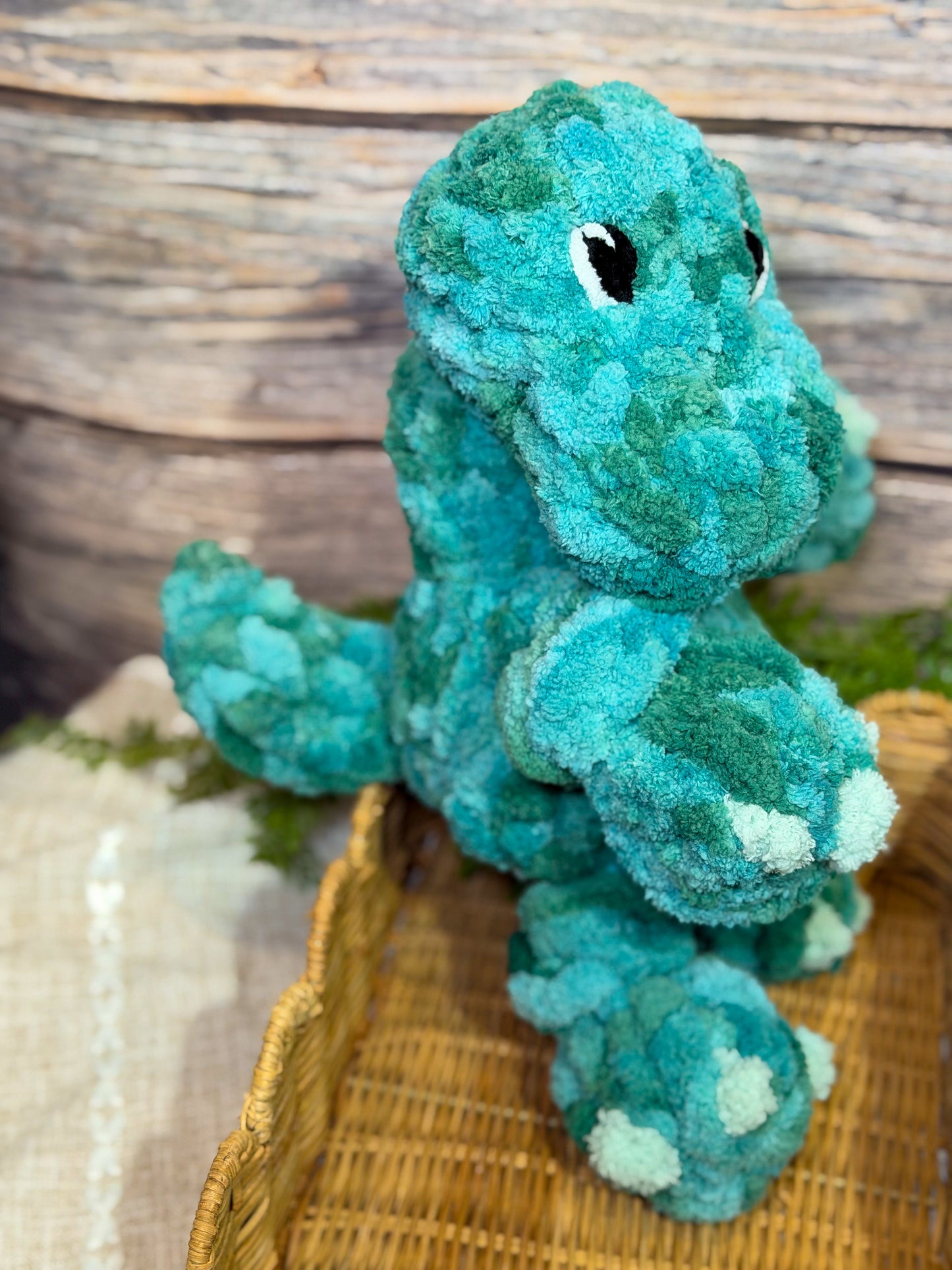 PDF + Video Finger Knitting Pattern – Baby Long Neck Dino & Dragon- Intermediate level pattern