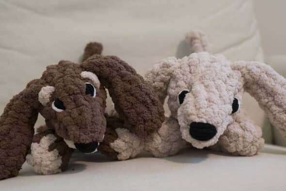Indi the Dachshund – Hand Knitting Pattern