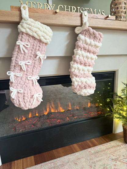 Christmas Stocking Finger Knitting Pattern – Beginner Friendly DIY Tutorial