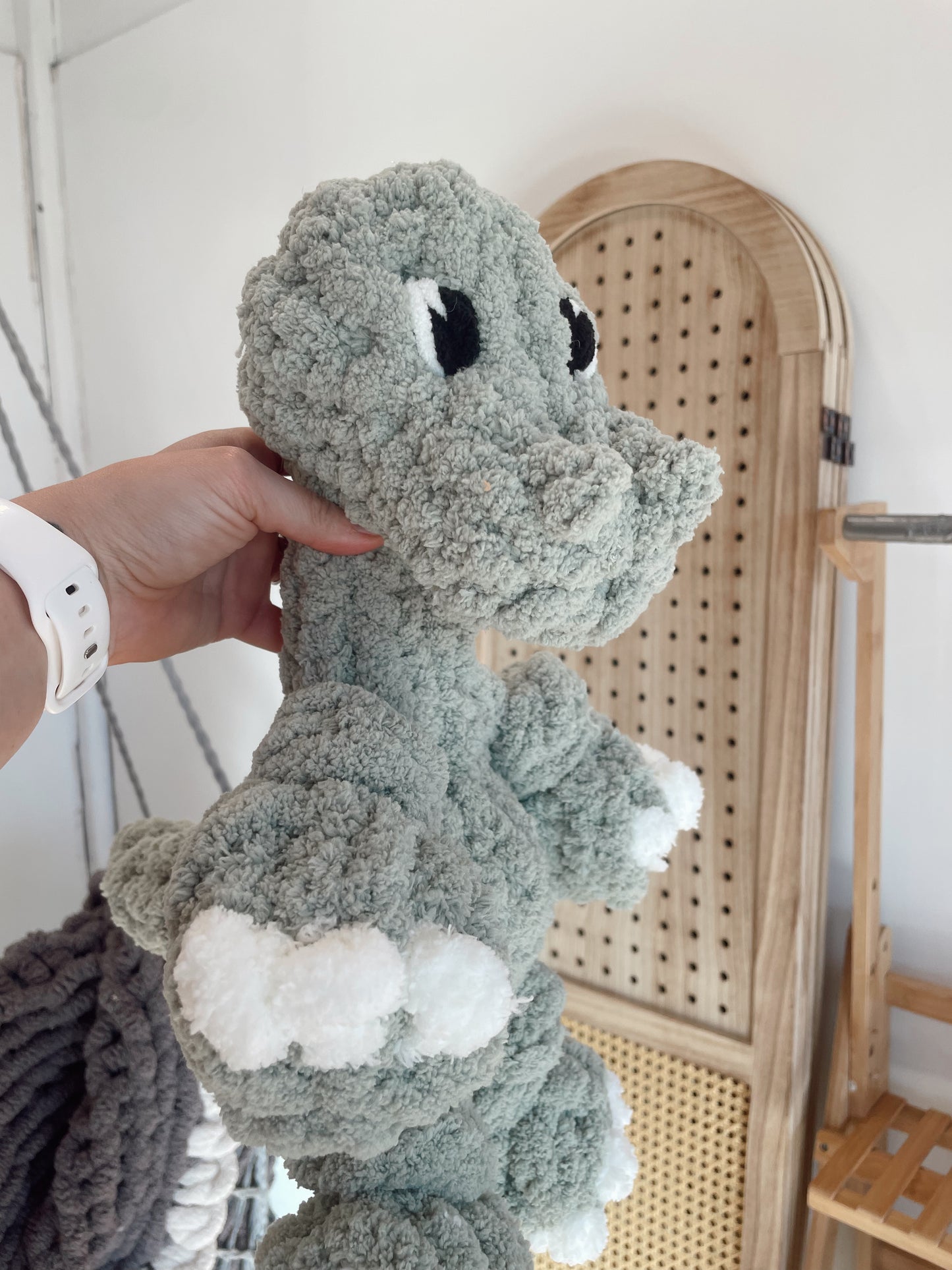 PDF + Video Finger Knitting Pattern – Baby Long Neck Dino & Dragon- Intermediate level pattern